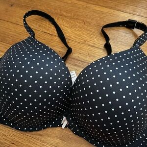 VS push-up bra with polka dots NWT size 36DDD